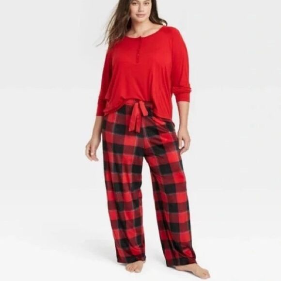 Stars Above Red Black Plaid Pajama Gift Set PJs XL - Picture 1 of 7